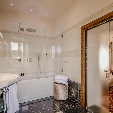Villa Lecchi Hotel Wellness Colle di Val d'Elsa Exterior photo