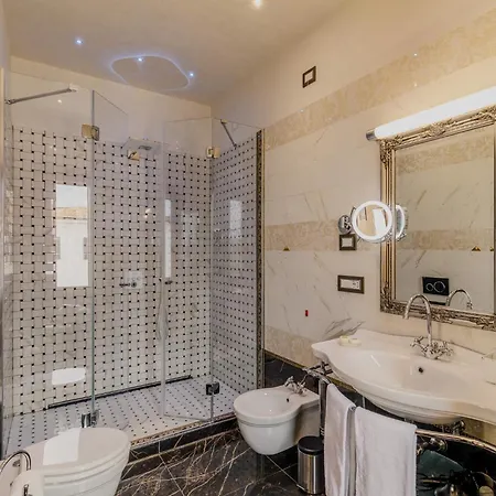 Villa Lecchi Hotel Wellness Colle di Val d'Elsa Exterior photo