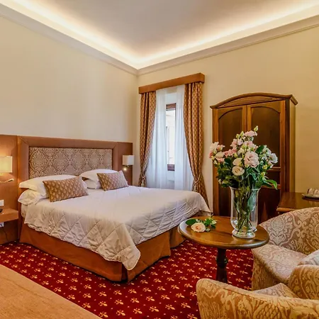 Villa Lecchi Hotel Wellness Colle di Val d'Elsa Exterior photo