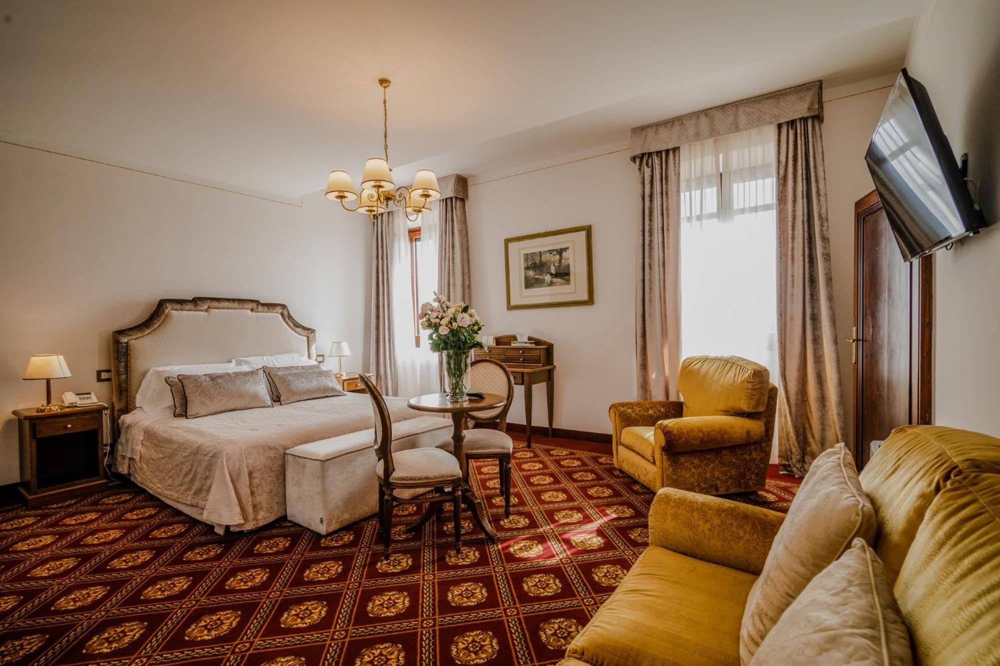 Lecchi Wellness Hotel