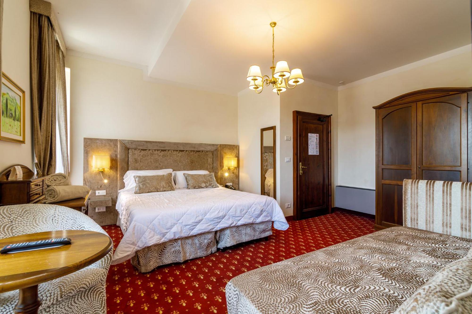 Lecchi Wellness Hotel