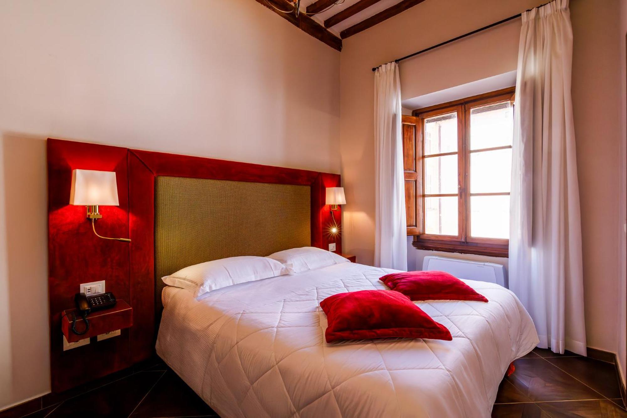 Lecchi Wellness Hotel 4*