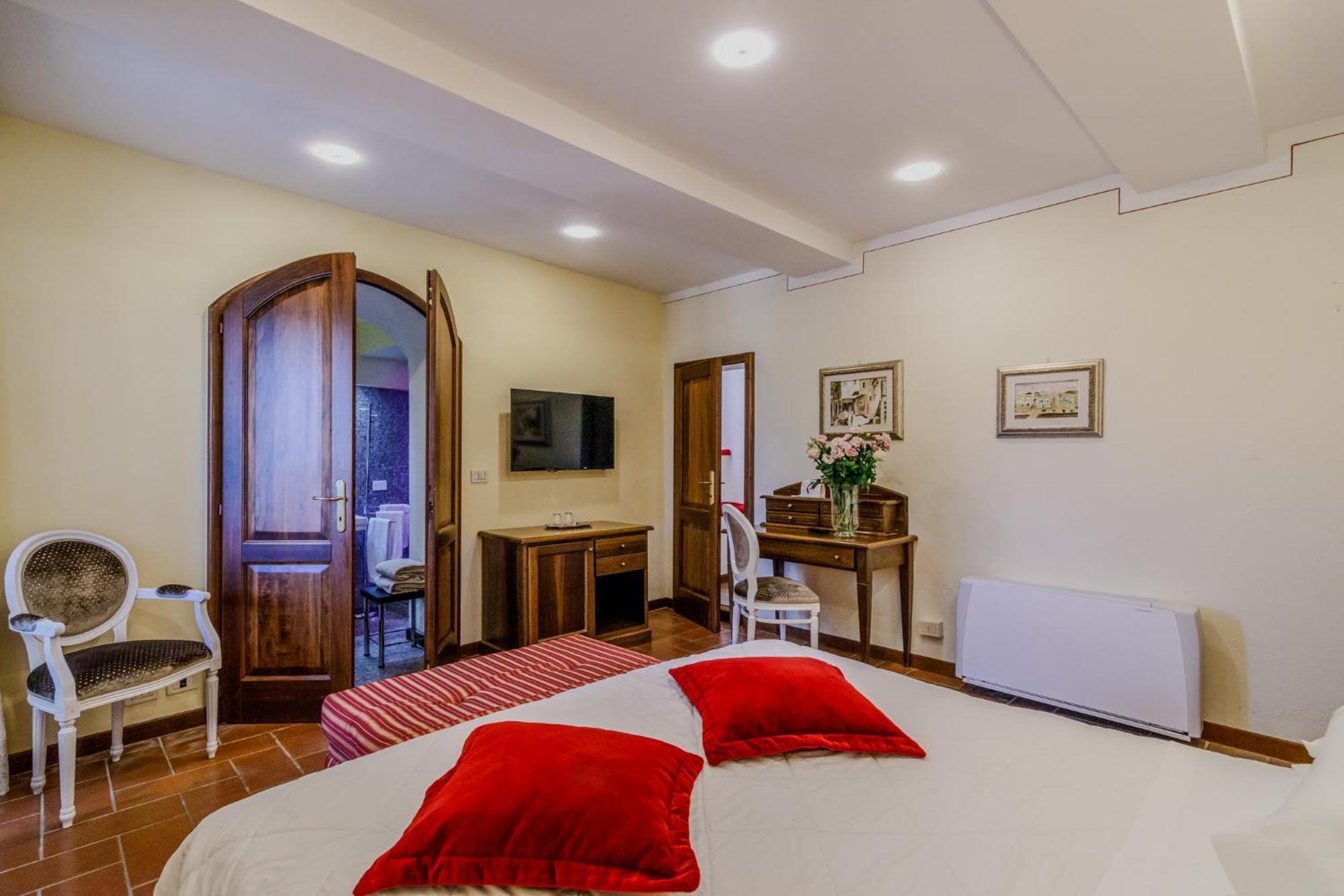 Hotel Lecchi Wellness 4*